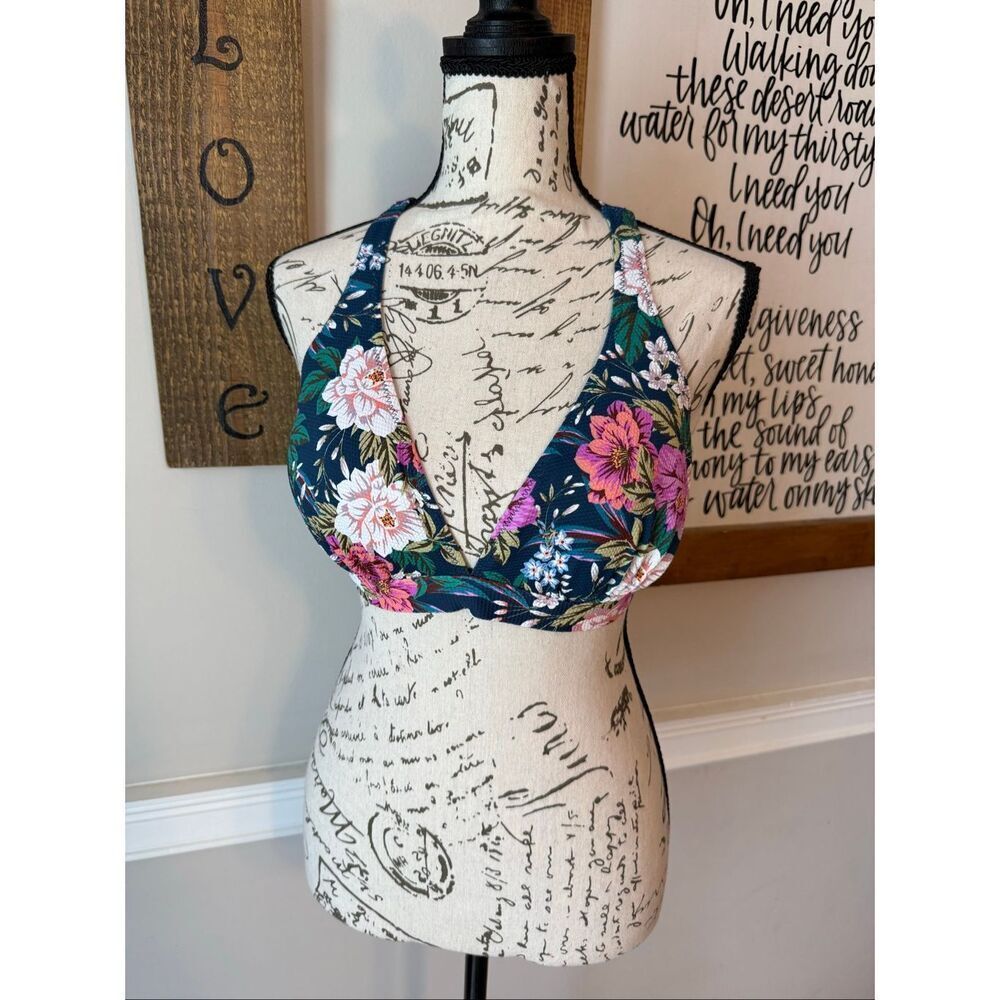Jessica Simpson Women's Gardenia Paradise Floral Bikini Top Multicolor Large